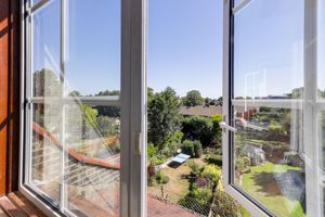 Photo 25- click for photo gallery